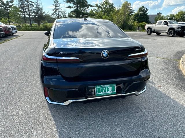 Used 2025 BMW 740i xDrive AWD/4WD image 42
