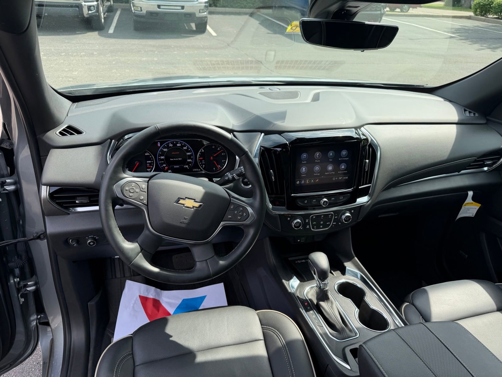 Used 2023 Chevrolet Traverse Premier w/ LPO, Floor Liner Package AWD/4WD image 29