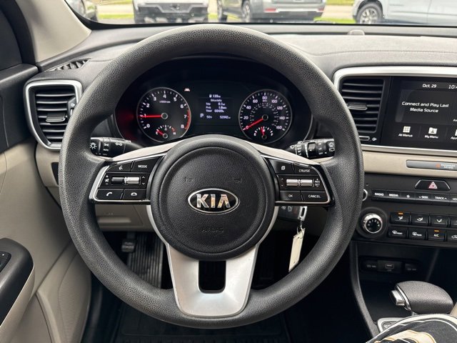 Used 2020 Kia Sportage LX image 3