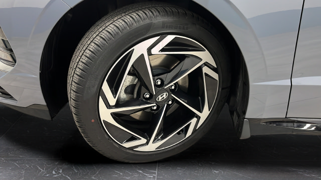 Used 2025 Hyundai Sonata SEL FWD image 35