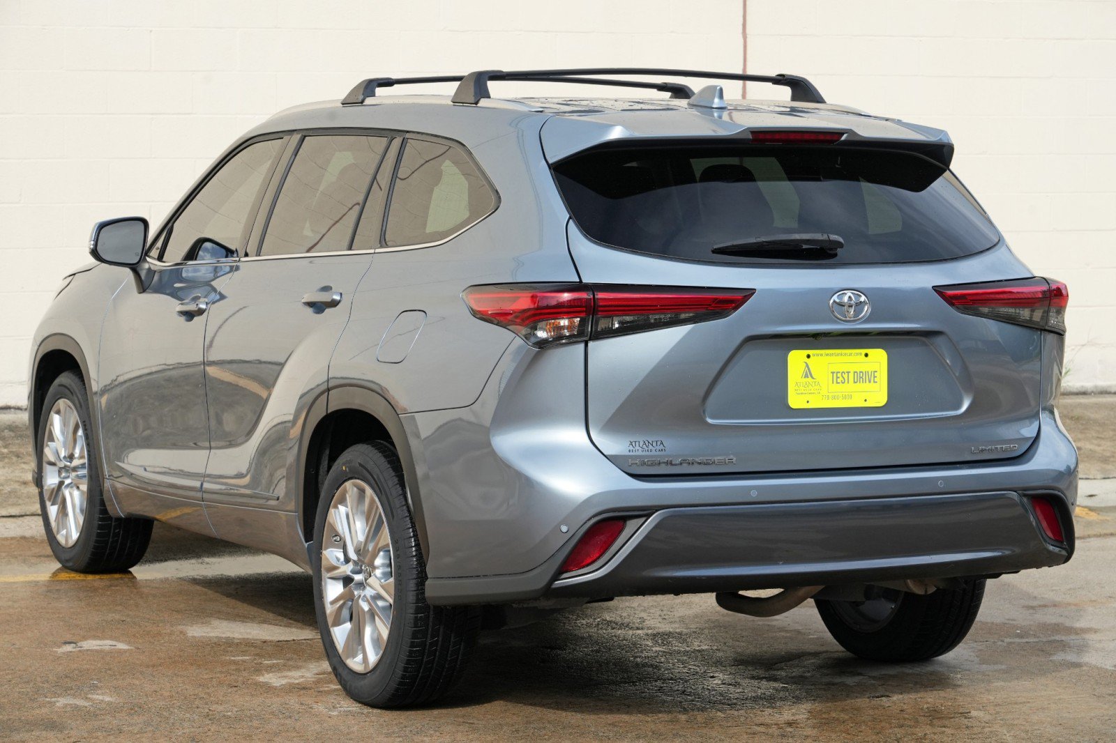 Used 2020 Toyota Highlander Limited FWD image 51