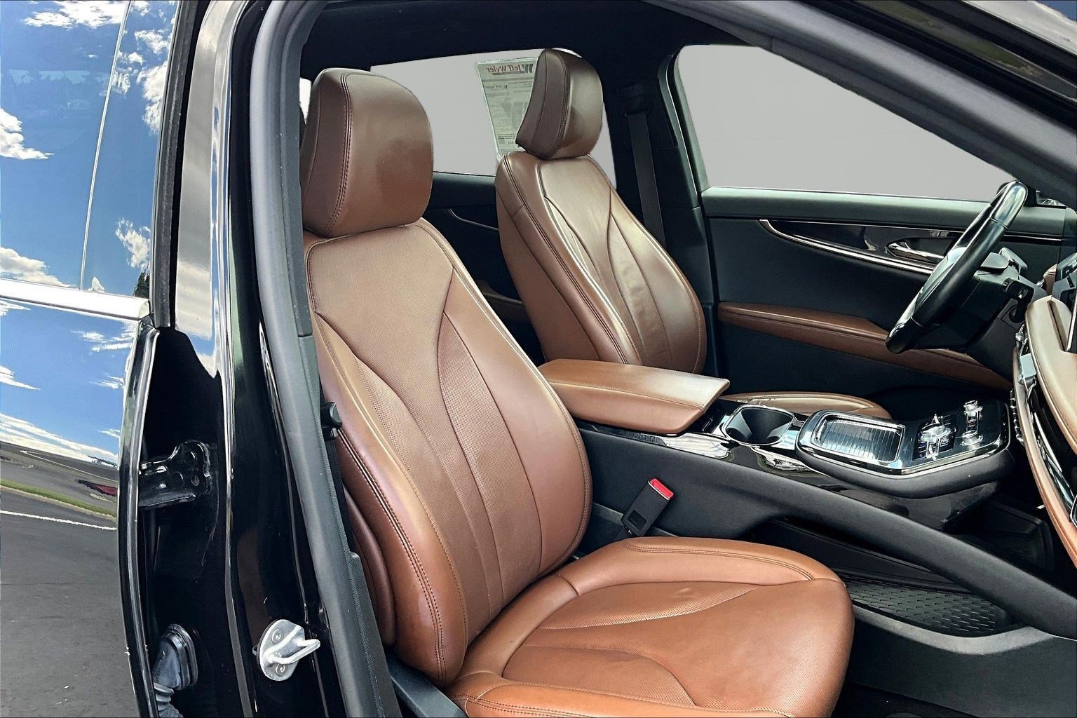 Used 2023 Lincoln Nautilus Reserve AWD/4WD image 29