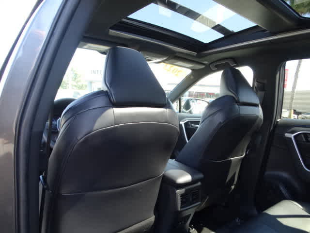 Used 2023 Toyota RAV4 XSE AWD/4WD image 23