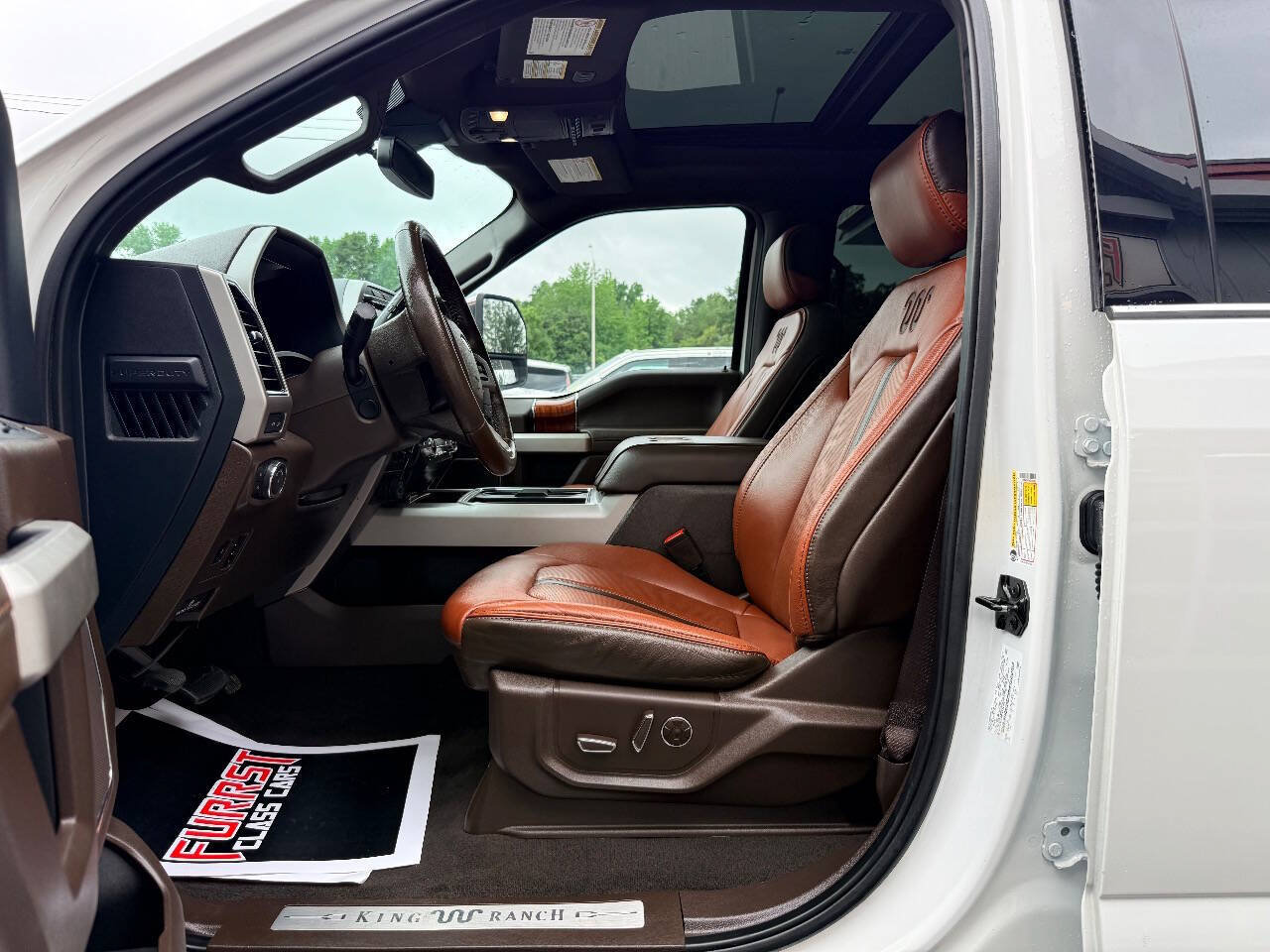 Used 2022 Ford F350 King Ranch w/ Tremor Off-Road Package AWD/4WD image 21
