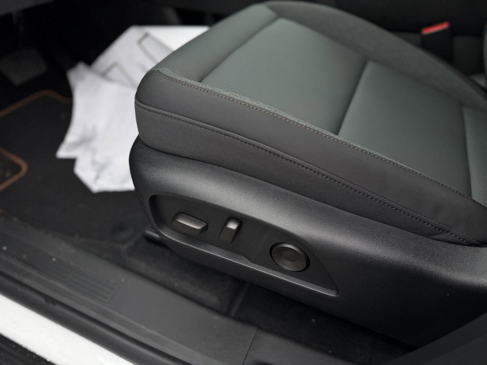 New 2026 GMC Terrain AT4 image 15