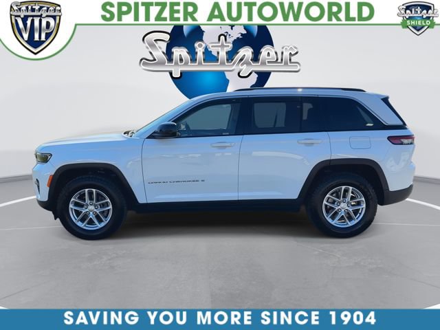 Used 2023 Jeep Grand Cherokee Laredo w/ Luxury Tech Group I AWD/4WD image 6