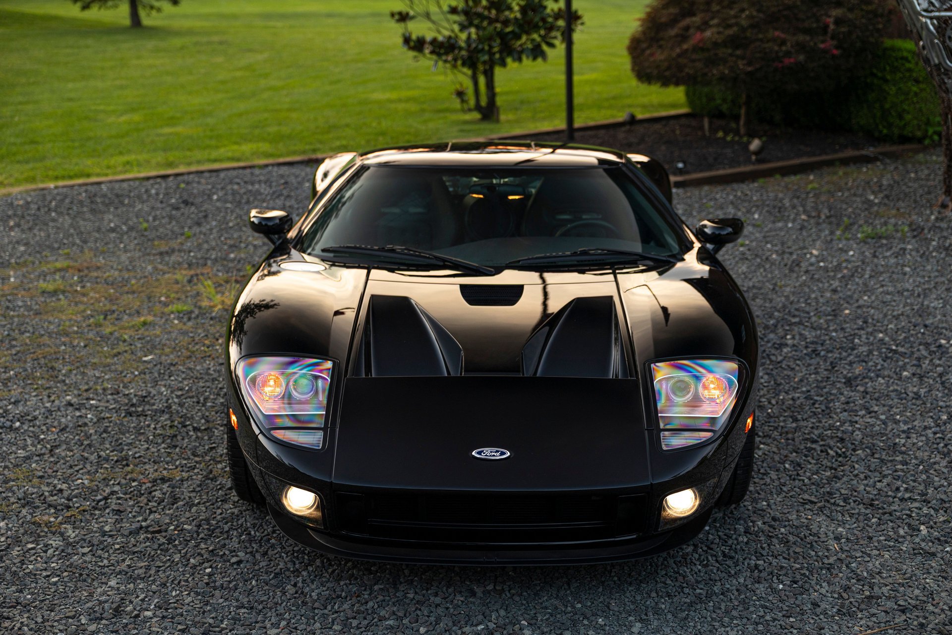 Used 2006 Ford GT RWD image 15