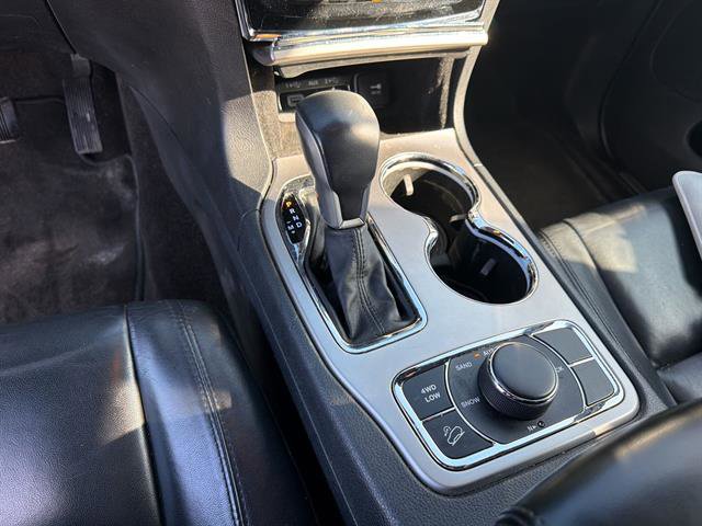 Used 2019 Jeep Grand Cherokee Limited image 19