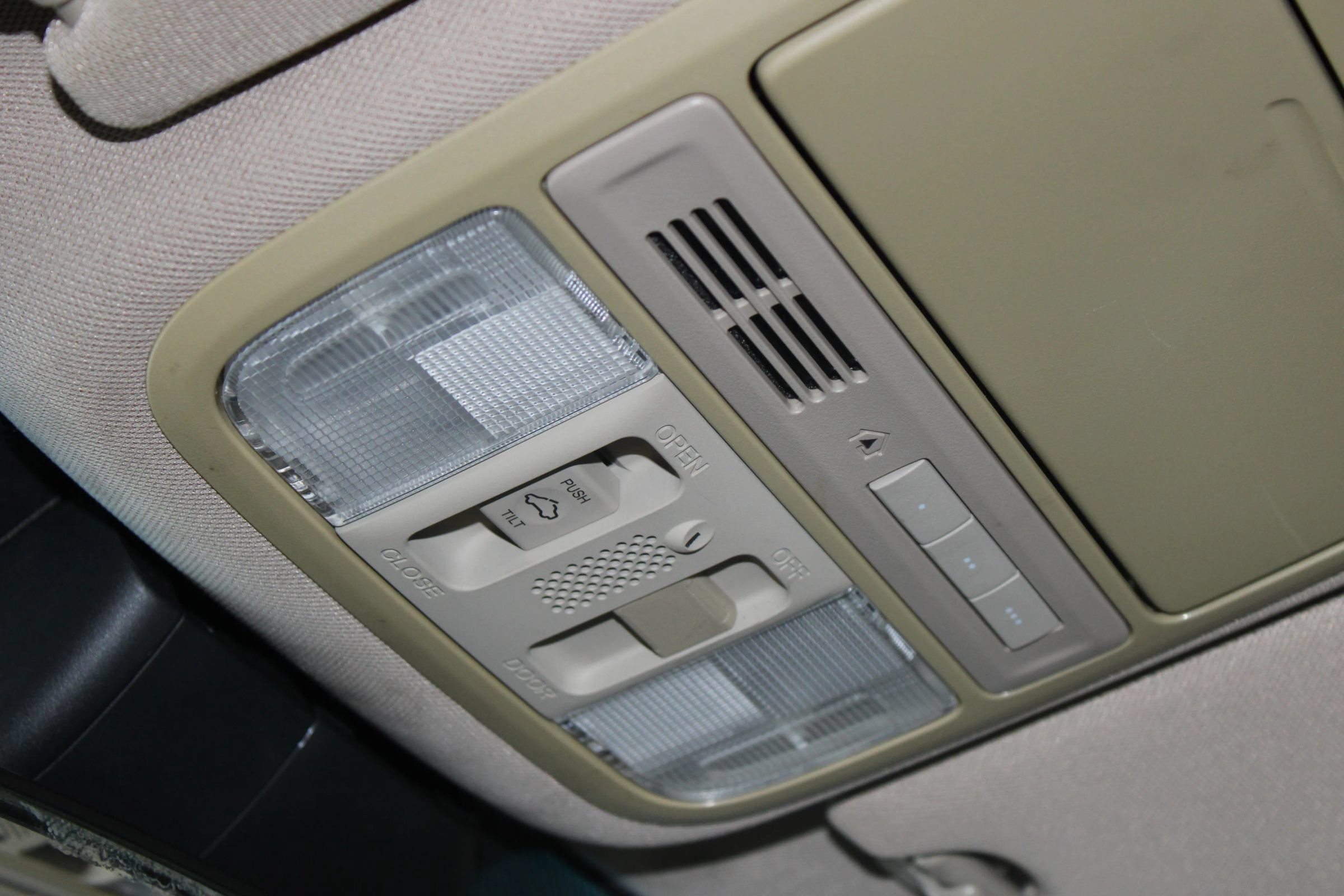 Used 2014 Honda Accord EX-L image 28