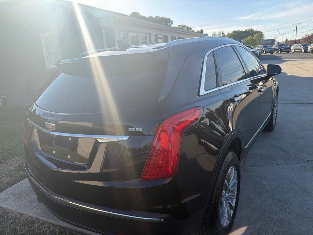 Used 2018 Cadillac XT5 Luxury w/ Driver Awareness Package image 12
