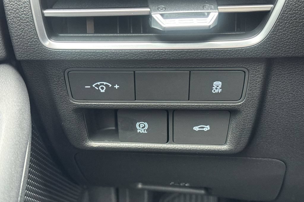New 2026 Hyundai Sonata SEL FWD image 29