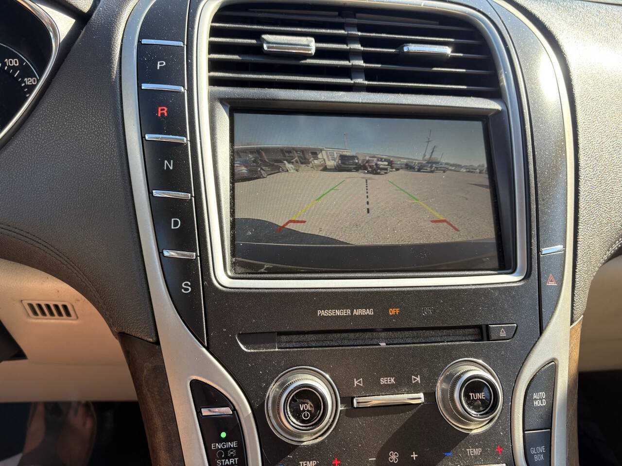 Used 2016 Lincoln MKX Select w/ Climate Package AWD/4WD image 23