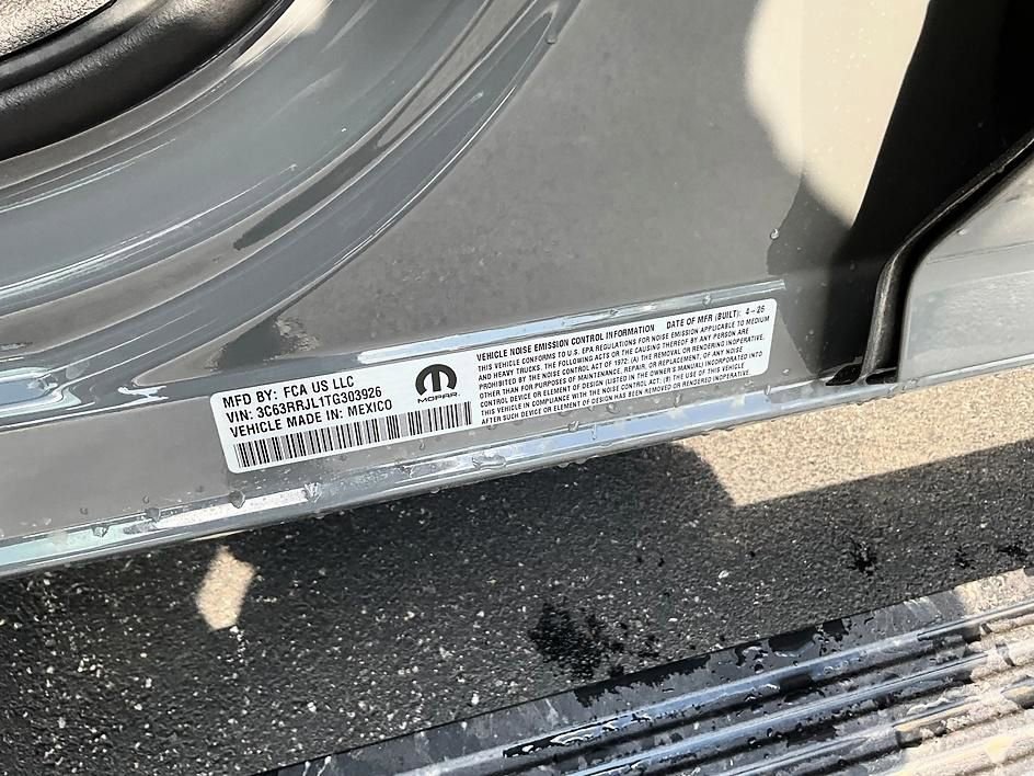 New 2026 RAM 3500 Laramie AWD/4WD image 36