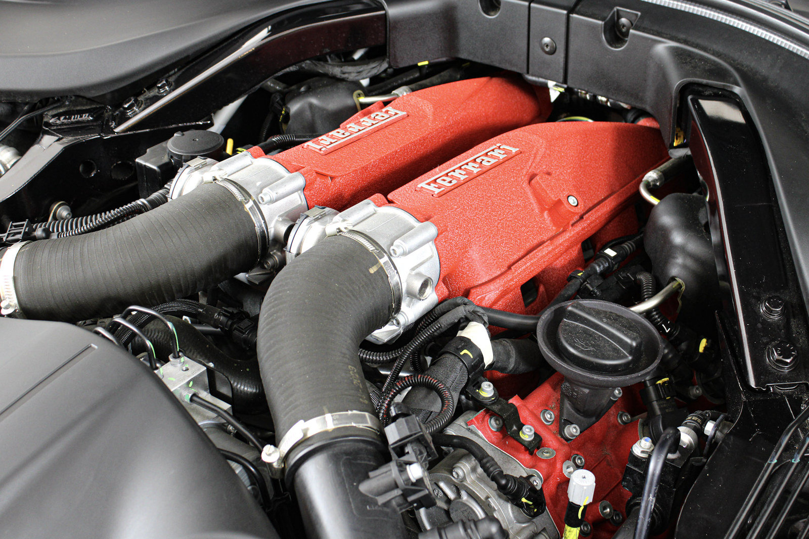 Certified 2024 Ferrari Roma Spider RWD image 56