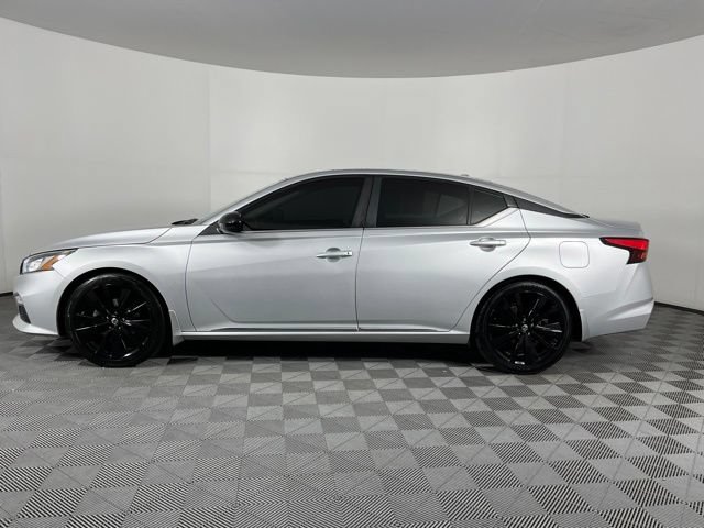 Used 2019 Nissan Altima 2.5 SR FWD image 7