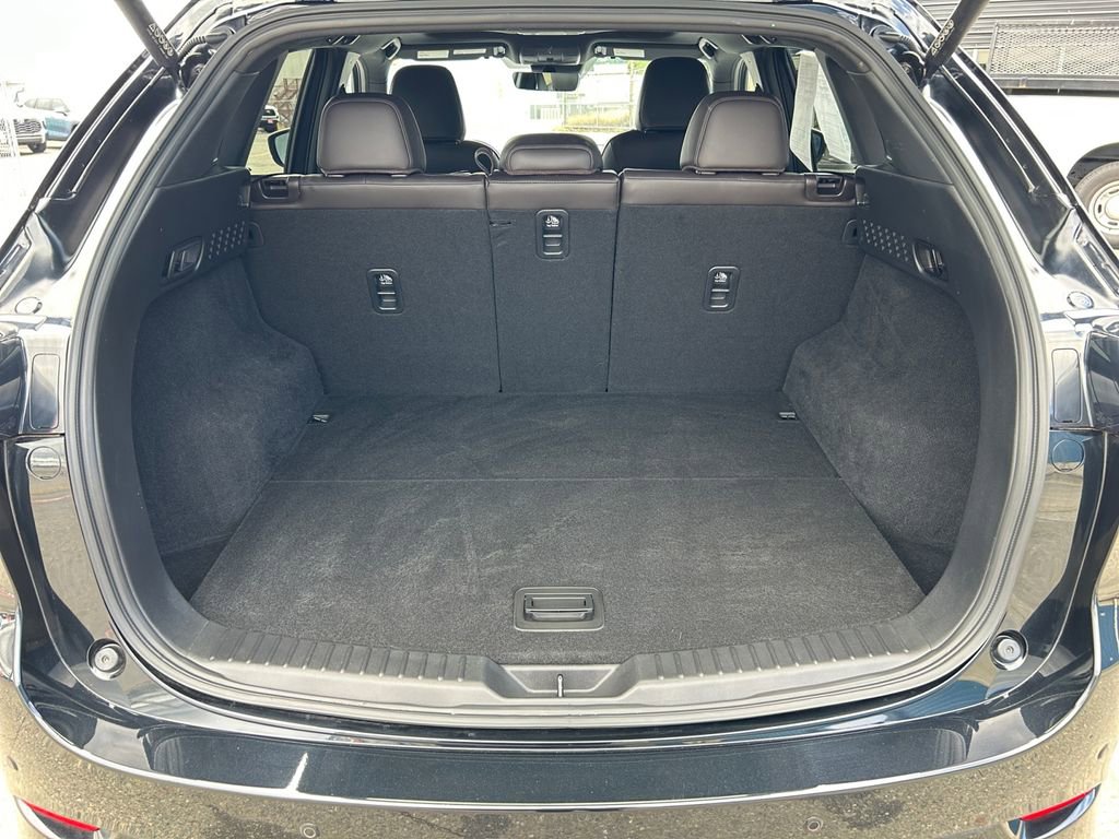 Used 2023 MAZDA CX-5 Signature image 24