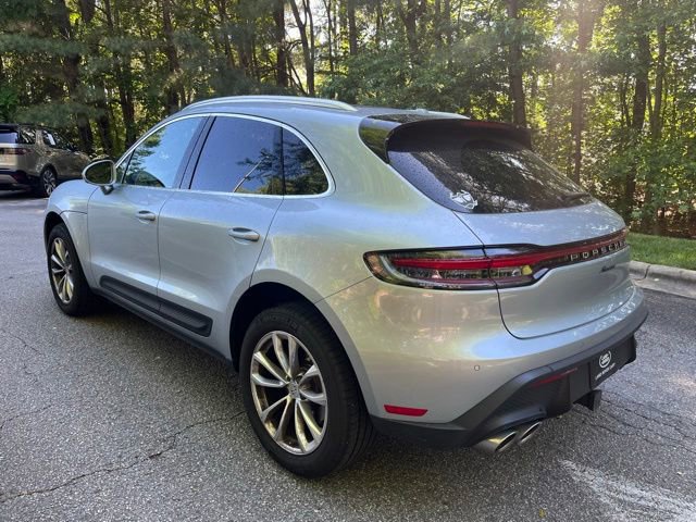 Used 2025 Porsche Macan AWD/4WD image 7