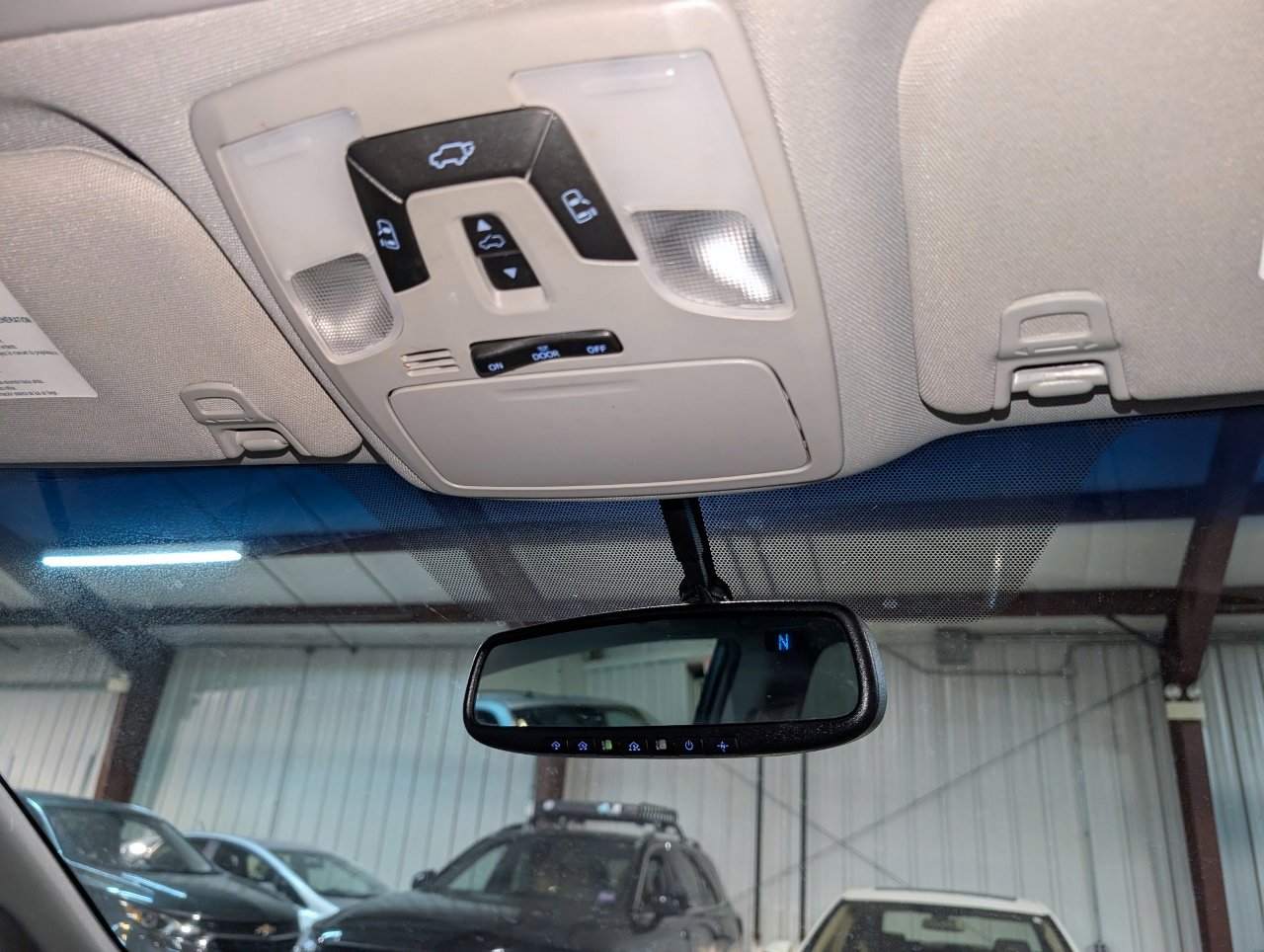 Used 2017 Toyota Sienna XLE Premium image 42