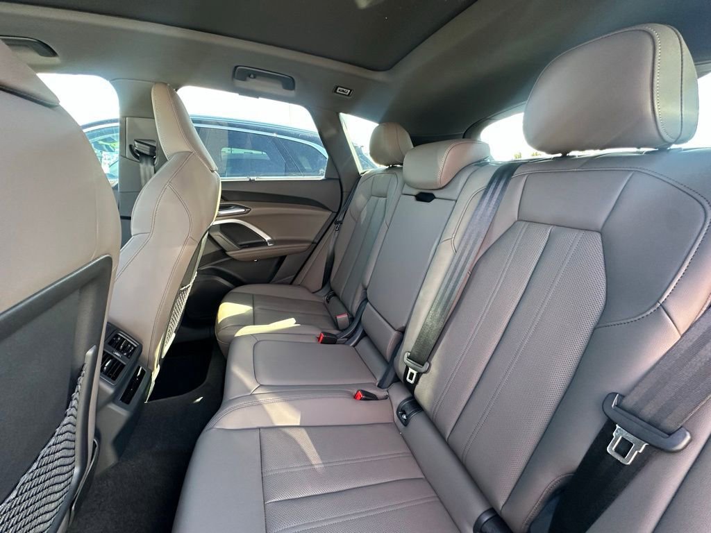 New 2025 Audi Q5 Premium Plus image 22