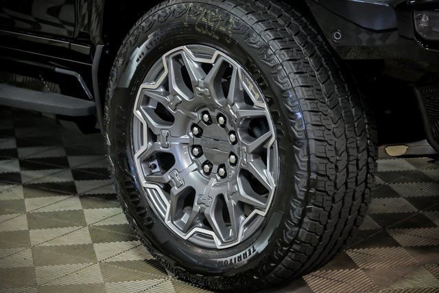 New 2025 GMC Hummer EV 3X image 3