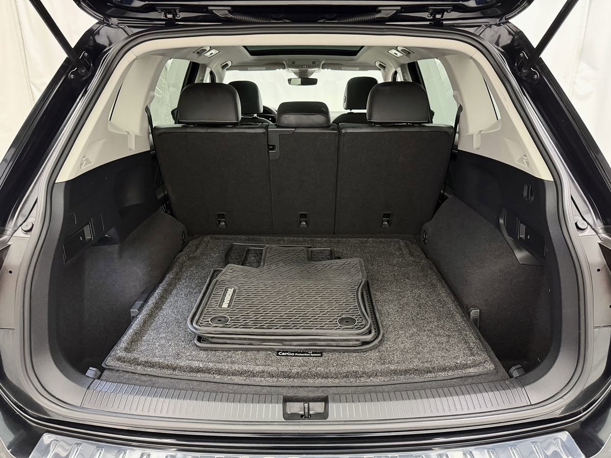 Used 2022 Volkswagen Tiguan SE AWD/4WD image 32
