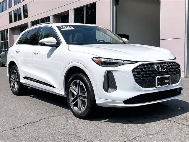 Certified 2025 Audi Q5 Premium w/ Convenience Package