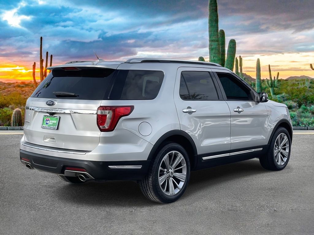 Used 2018 Ford Explorer Limited FWD image 3