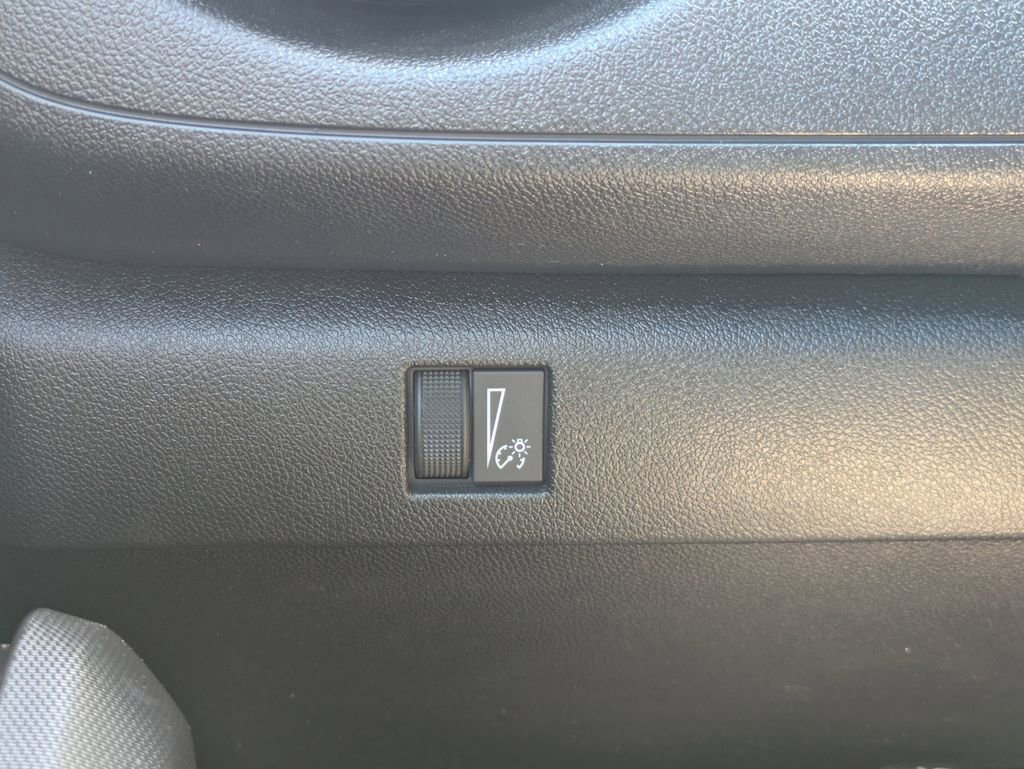 Used 2023 Chevrolet Colorado W/T image 22