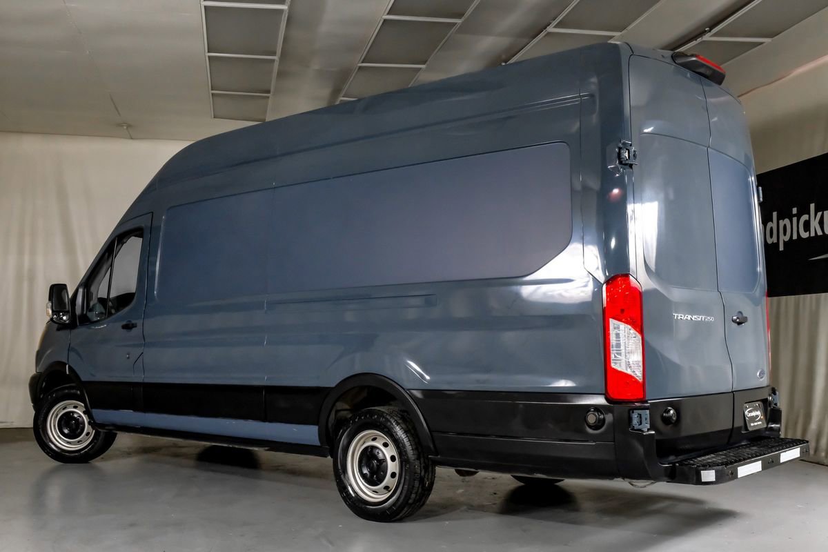 Used 2019 Ford Transit 250 148 High Roof Extended image 10
