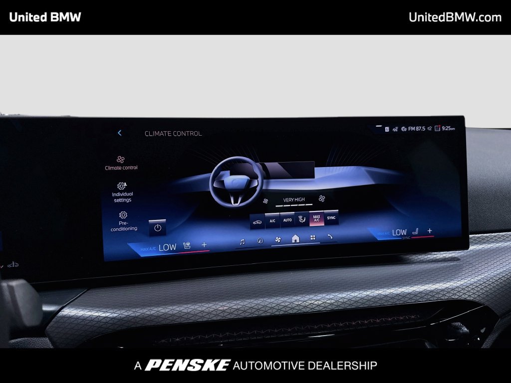 New 2026 BMW 330i Sedan w/ M Sport Package RWD image 18