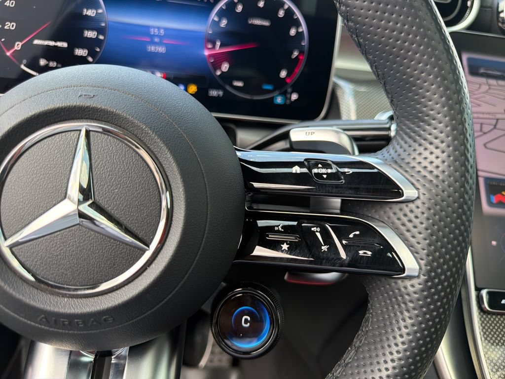 Used 2024 Mercedes-Benz GLC 43 AMG 4MATIC image 23