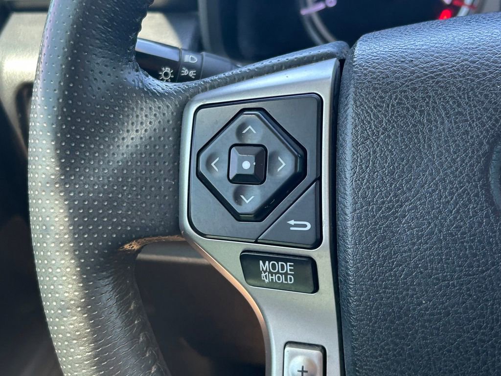 Used 2019 Toyota 4Runner Limited AWD/4WD image 40