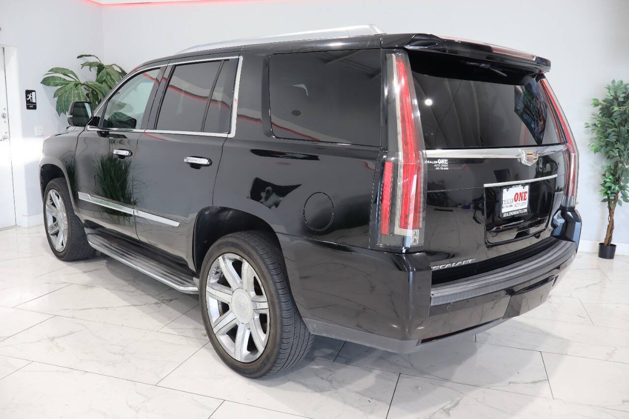 Used 2015 Cadillac Escalade Premium AWD/4WD image 5