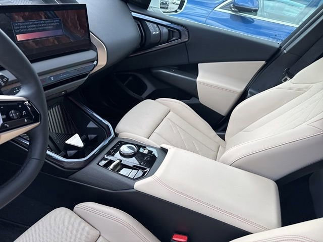 Certified 2025 BMW X3 xDrive30i w/ Premium Package image 25