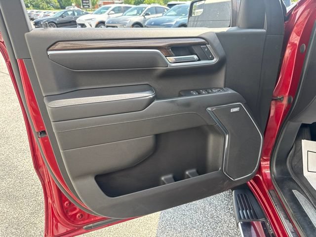 Used 2022 Chevrolet Silverado 1500 RST w/ Convenience Package II AWD/4WD image 18