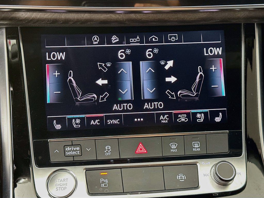 Used 2019 Audi Q8 Premium Plus w/ Premium Plus AWD/4WD image 16