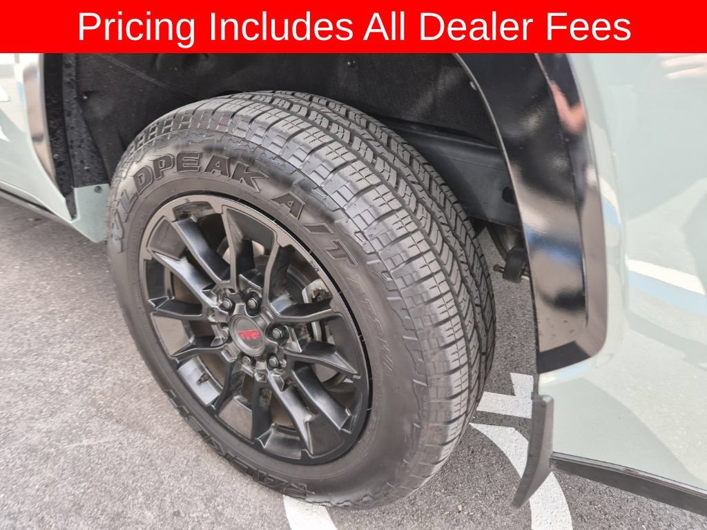 Used 2025 Toyota Sequoia Platinum AWD/4WD image 15