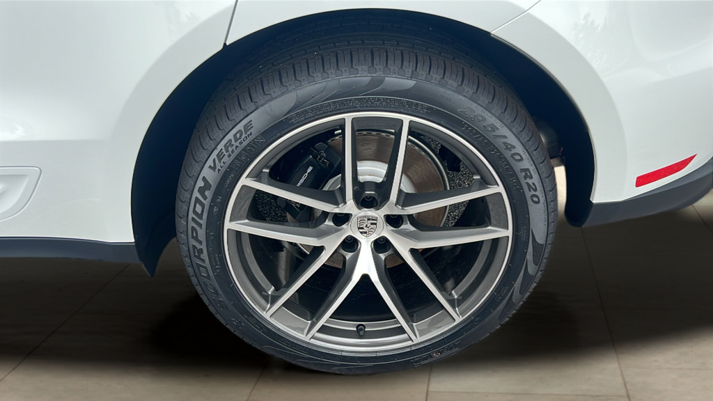 New 2026 Porsche Macan AWD/4WD image 14