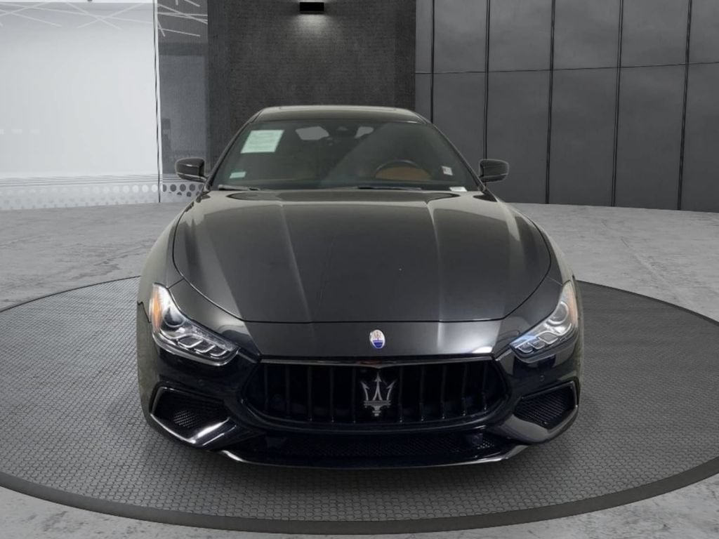 Used 2021 Maserati Ghibli RWD image 2