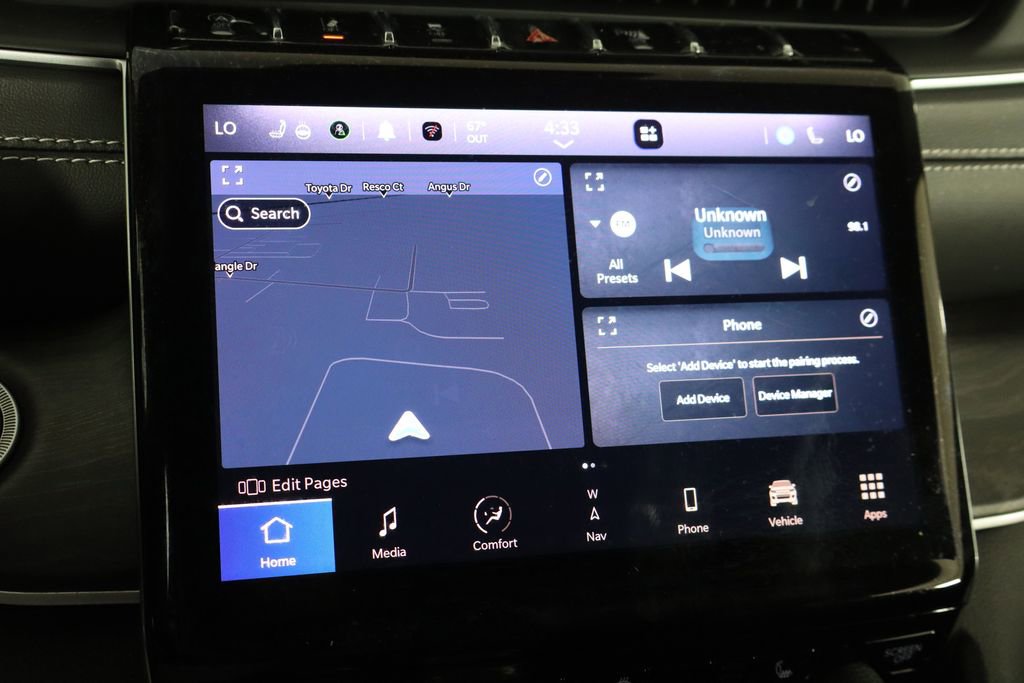 Used 2023 Jeep Grand Cherokee L Limited w/ Black Appearance Package image 33