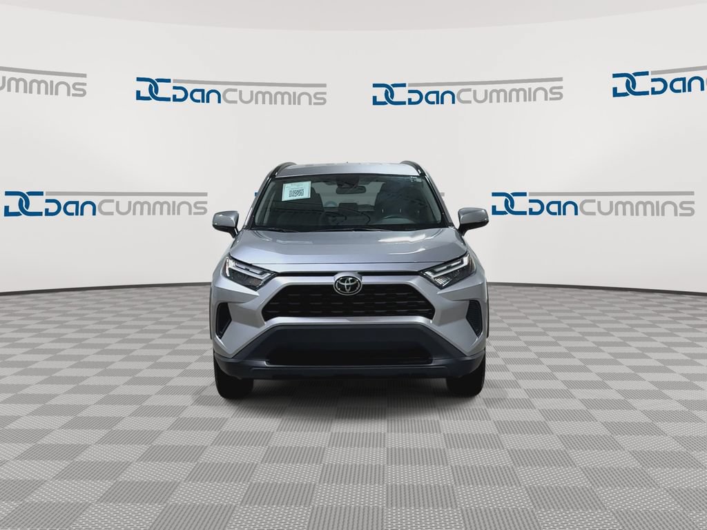 Used 2024 Toyota RAV4 XLE FWD image 4