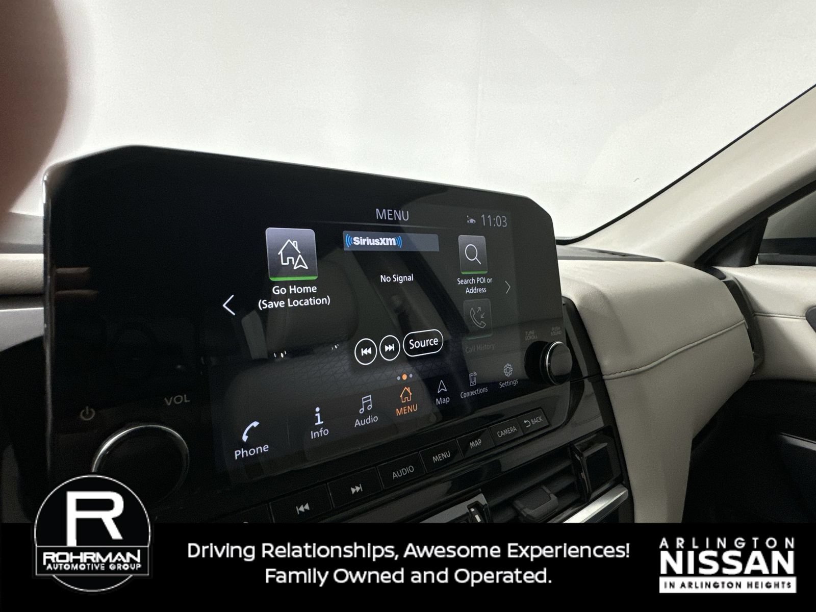 Used 2022 Nissan Pathfinder SL AWD/4WD image 7