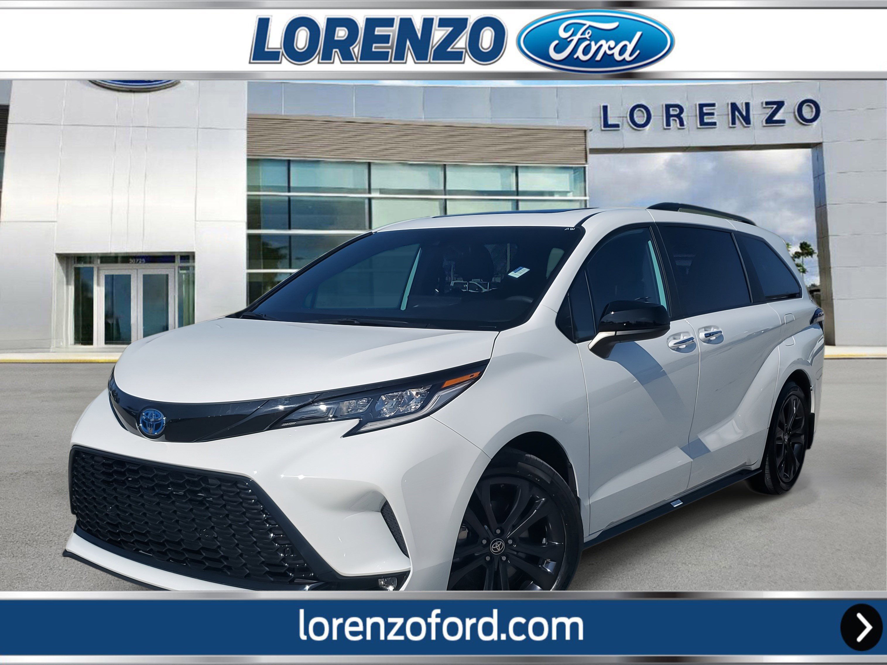 Used 2025 Toyota Sienna XSE