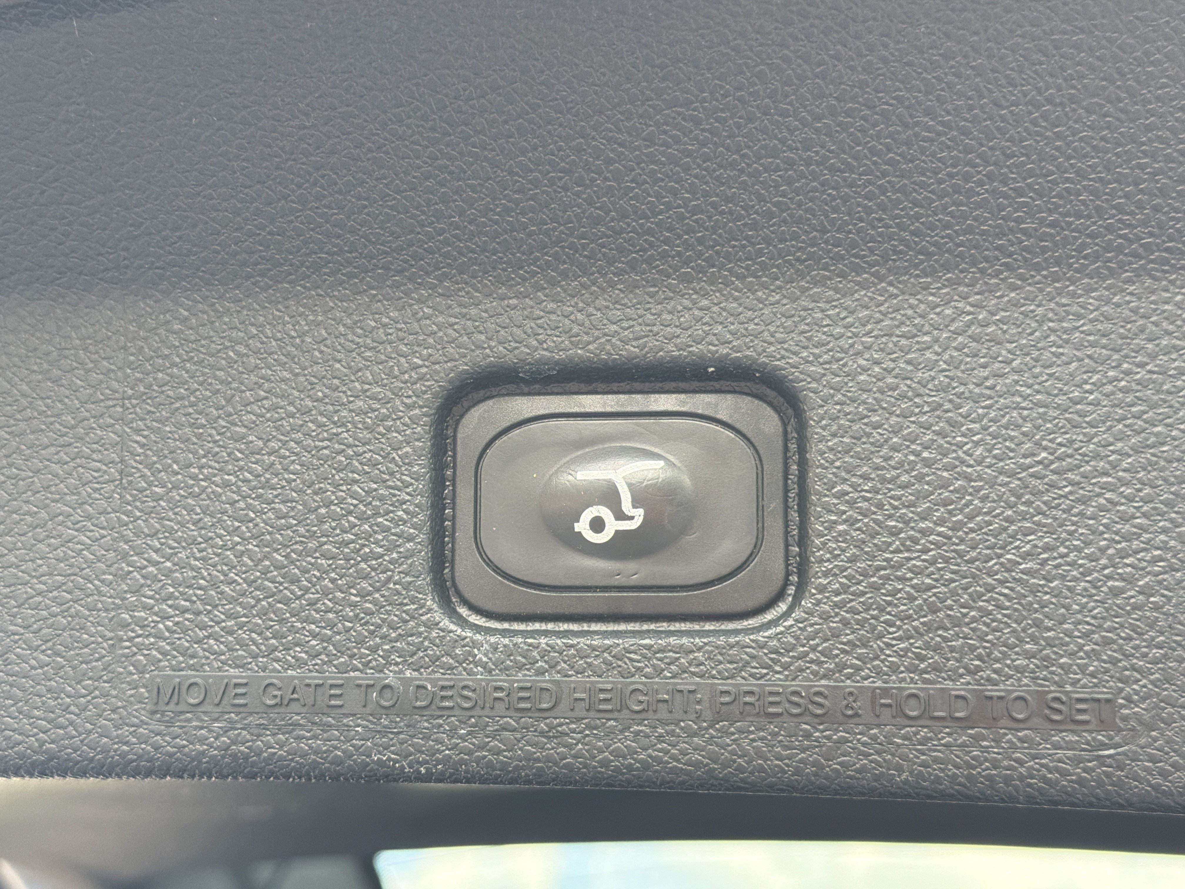 Used 2018 Ford Explorer Limited FWD image 27