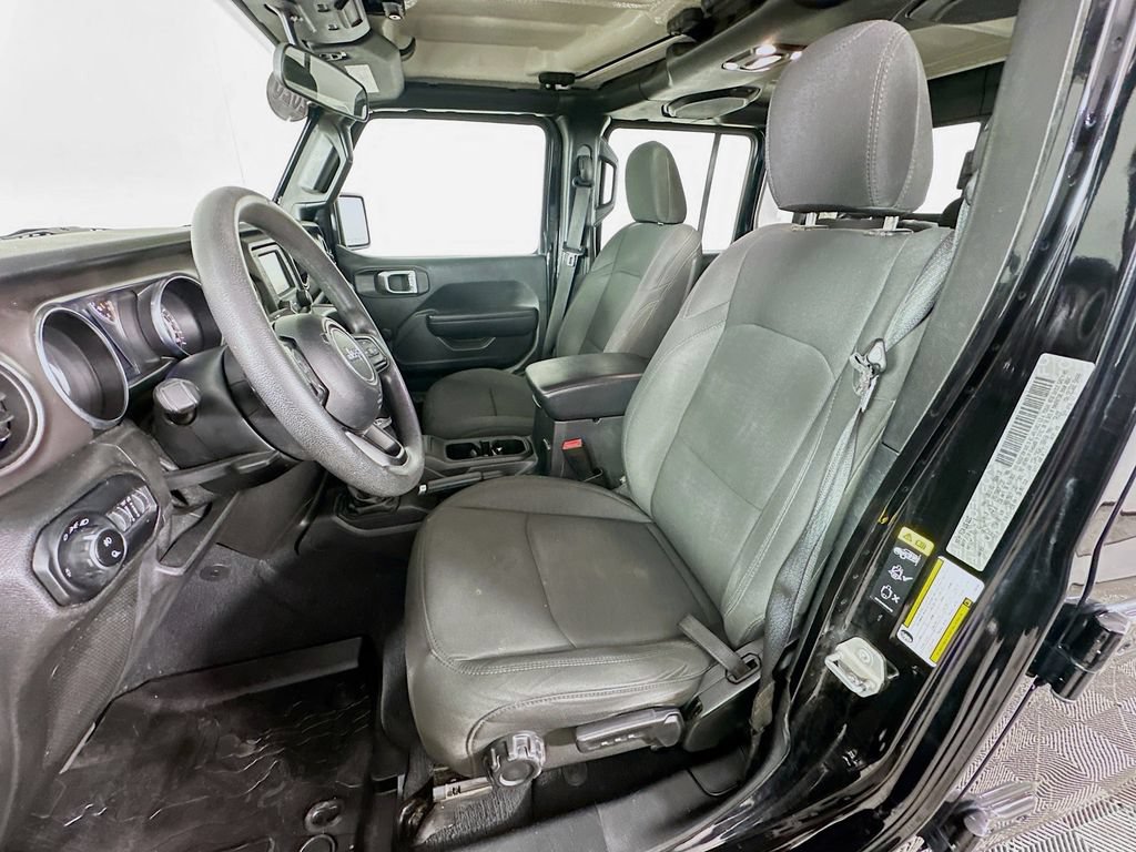 Certified 2020 Jeep Gladiator Sport AWD/4WD image 27