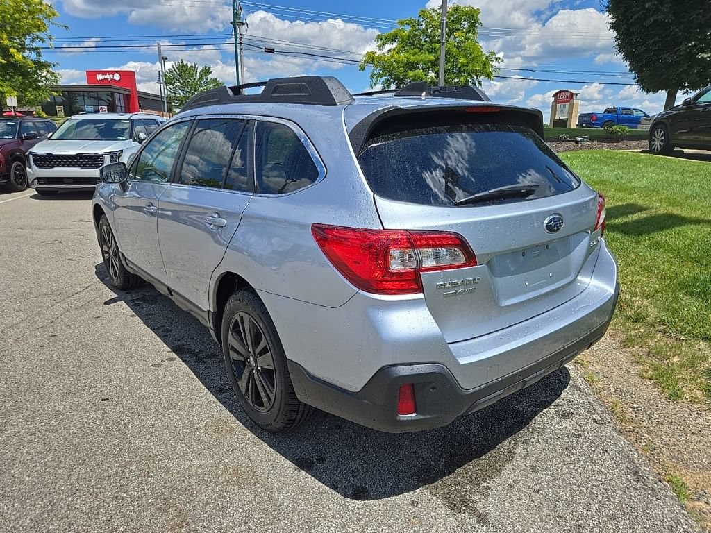 Used 2019 Subaru Outback 2.5i Limited AWD/4WD image 9