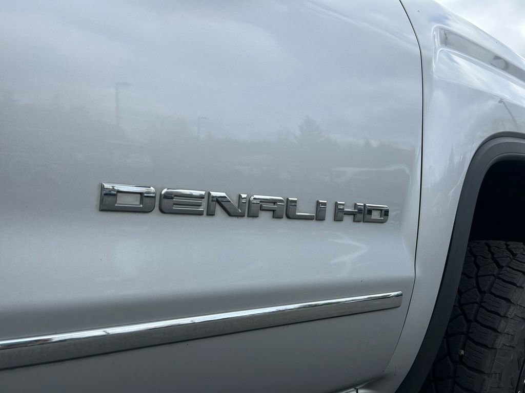 Used 2019 GMC Sierra 2500 Denali w/ Duramax Plus Package AWD/4WD image 32