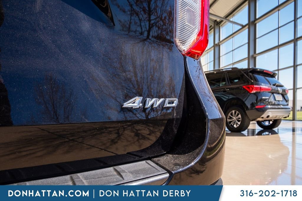 Used 2023 Ford Explorer XLT w/ Equipment Group 202A AWD/4WD image 35