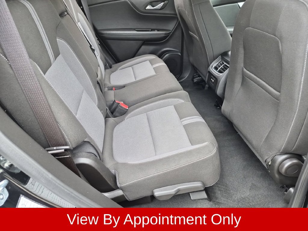 Used 2025 Chevrolet Blazer LT FWD image 29