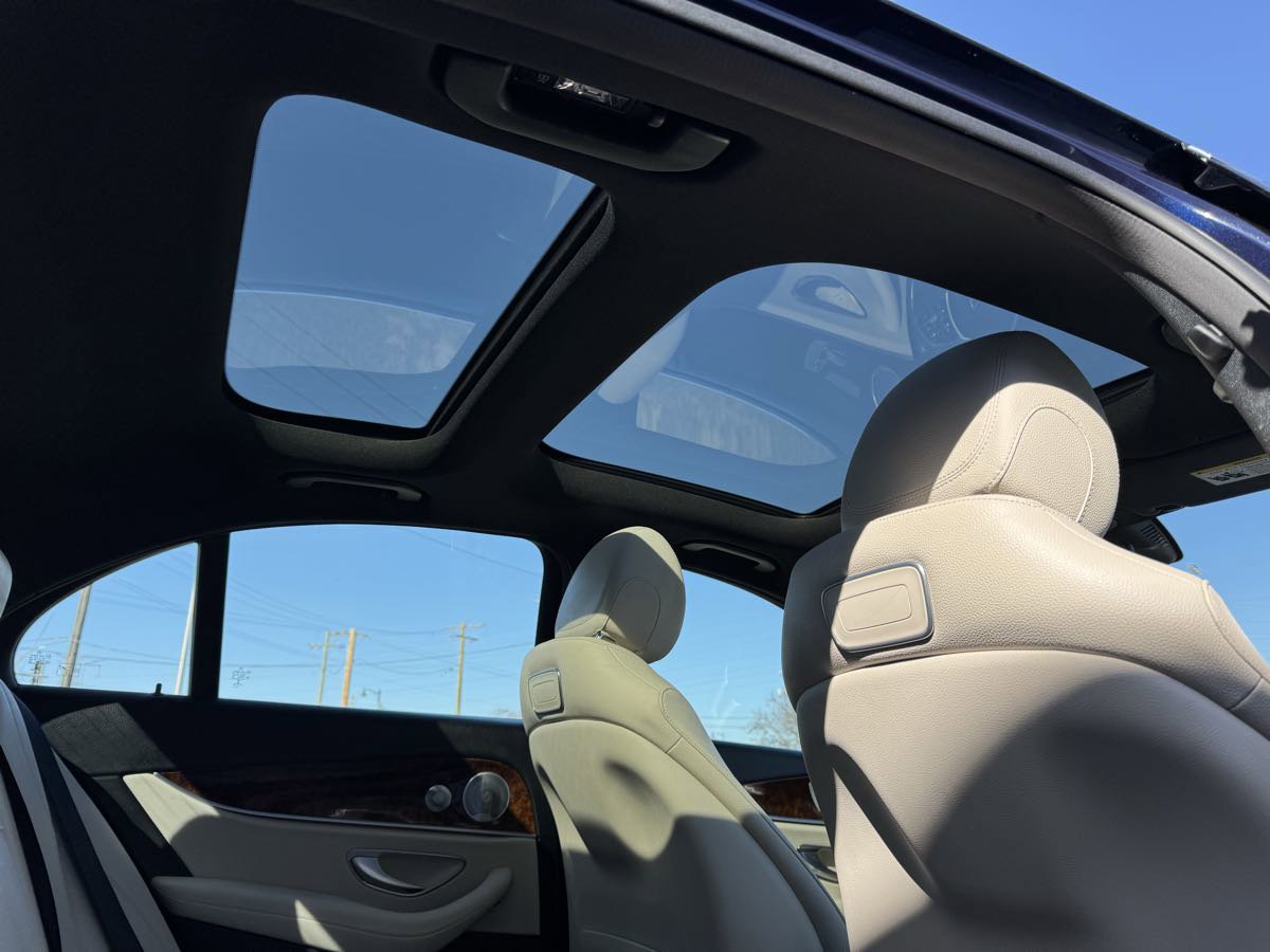 Used 2019 Mercedes-Benz E 300 4MATIC w/ Premium 1 Package image 38